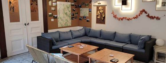 Salon pour 14 personnes (La Geonelle)