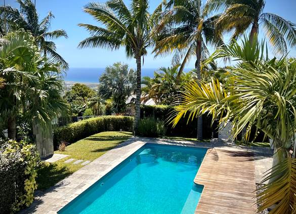 Jardin & piscine - La villa des cannes - Sainte Marie - île de la  Reunion
