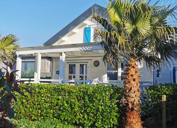 Les Chalets de Kerescar  - terrasse privative couverte vue mer