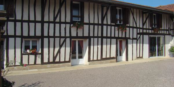 LA-SENTE-DES-VIGNES-LE-GITE