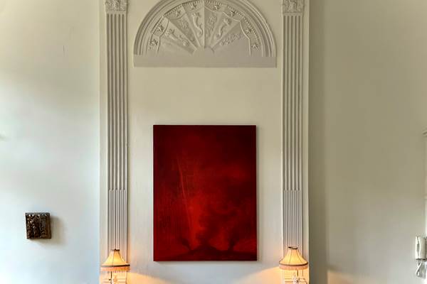 fireplace-red-painting-maison-jazey