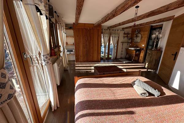 WhatsApp Image 2025-12-26 at 16.57.20-16