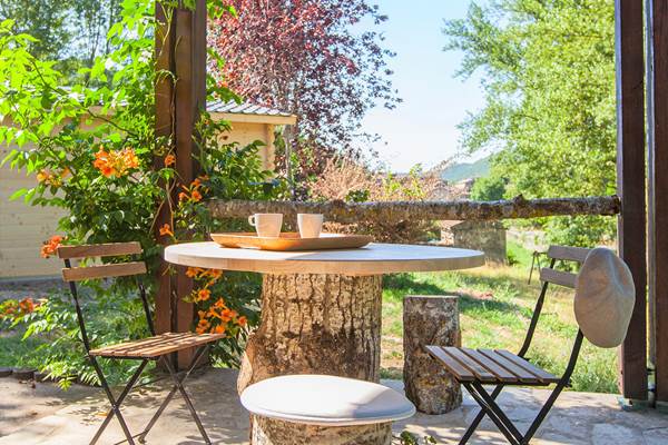 terrasse-chalet-pelardon