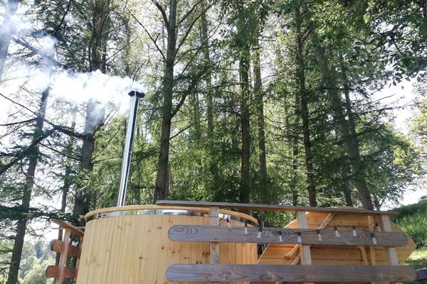 Jaccuzi kabaneko camping insolite