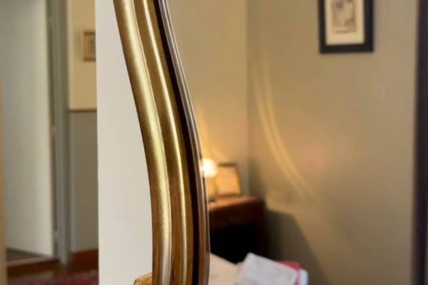 AE2F97B9-F9CB-4D0D-A4D9-306DDE0E5E40_1_106_c