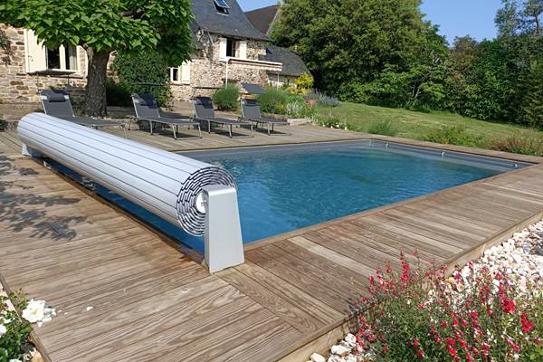 Piscine indépendante en pleine nature