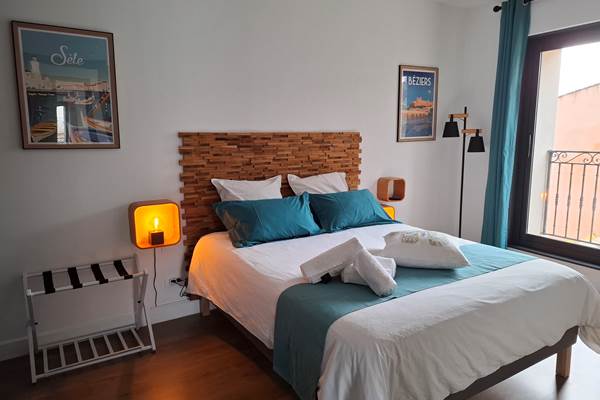 Chambre d’hôtes près de Pézenas – Chambre Bleue des Gîtes de Monte Blanco.