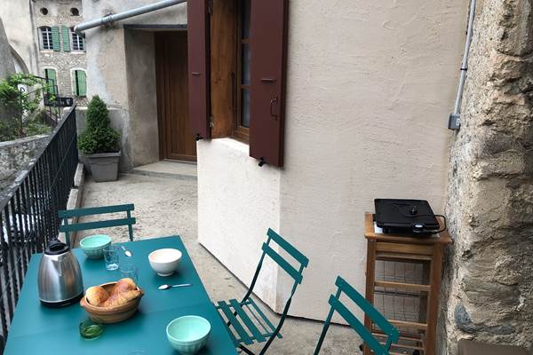 terrasse avec plancha maison St Jacques