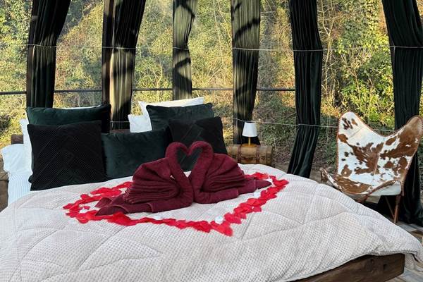 Ambiance romantique pour un séjour à deux inoubliable.