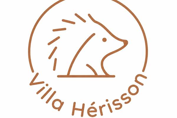 alt="Villa Hérisson - grand gîte familial avec piscine en Ardenne belge"