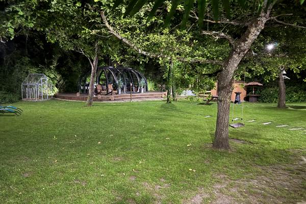 La bulle de nuit : un cadre magique sous les étoiles pour une nuit insolite.