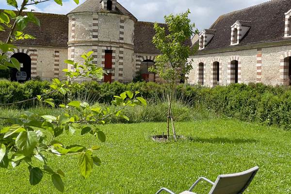 A l'ombre du poirier