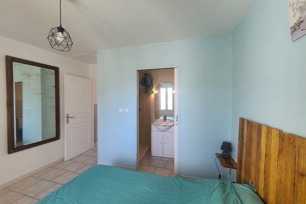 gîtes de moussan studio 5 chambre..