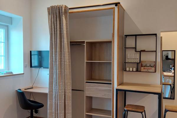 COIN BUREAU ET DRESSING