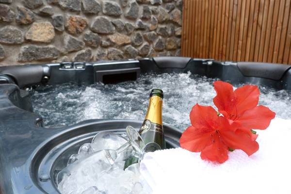 L'Orée du Maïdo - plan rapproché jacuzzi