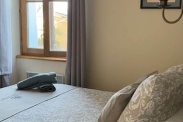 E30D957E-093D-4E2B-AD32-05D10AD931FF_4_5005_c