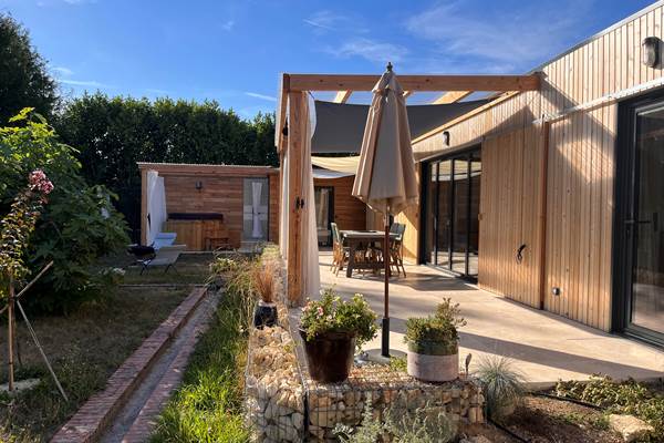 La terrasse et le spa