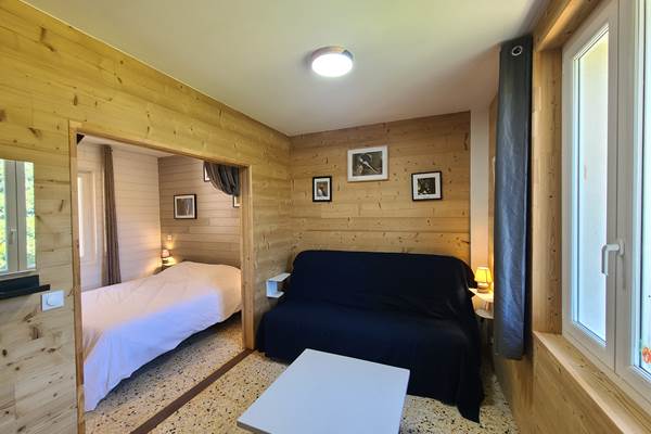 salon chambre gîte 6 Moussan