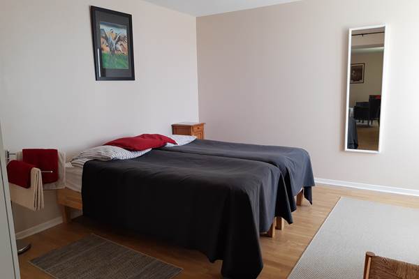 Chambre 2 lits simple