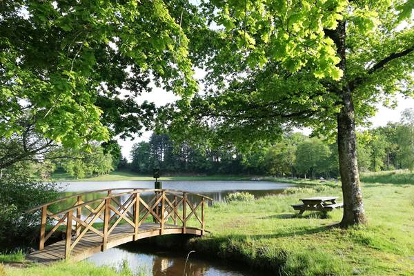 camping vue lac kabaneko limousin