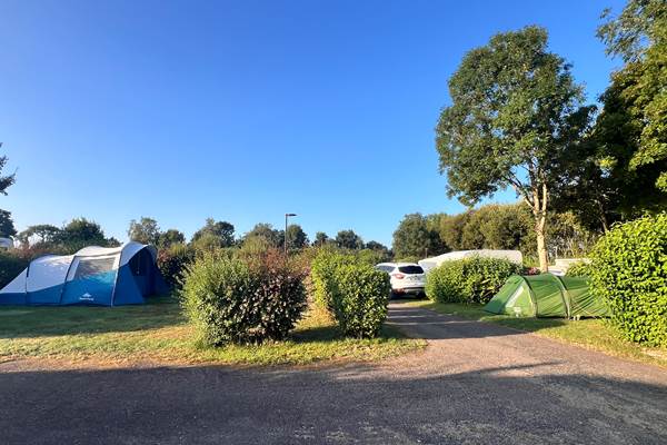 emplacements délimités par des haies bocagères