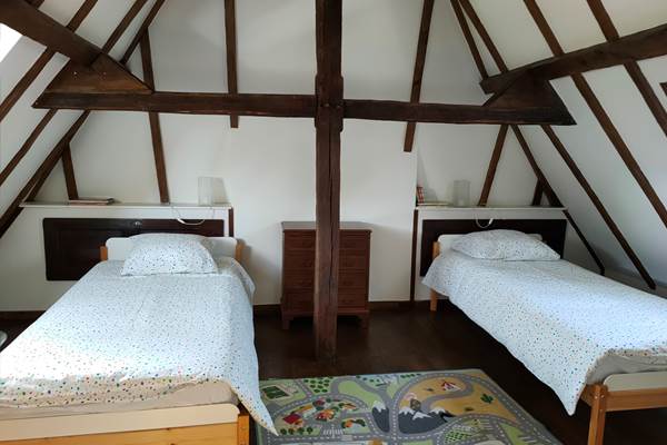 Chambre 2 mansardée