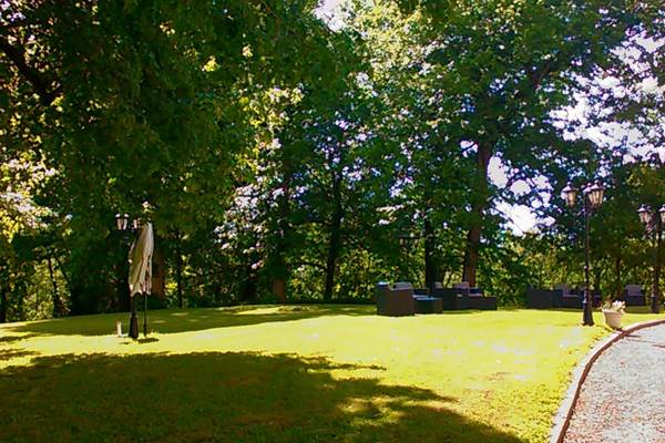 Parc devant le château