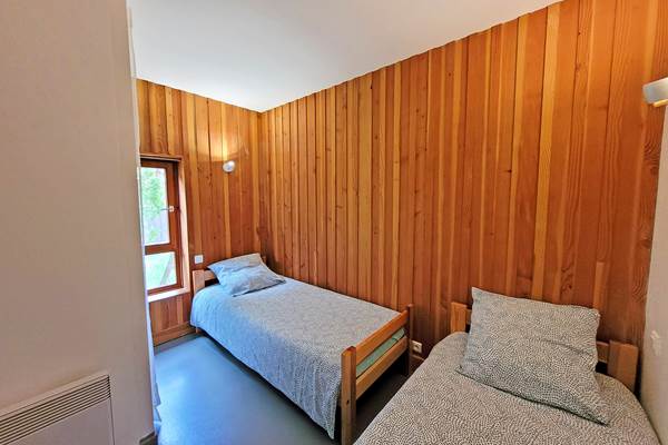 Petite chambre chalet Soleil (2)