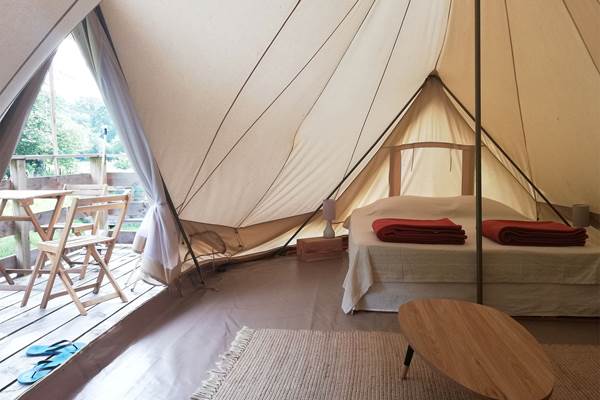 vacnces en famille tente lodge limousin