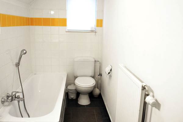 Chambre baignoire 07