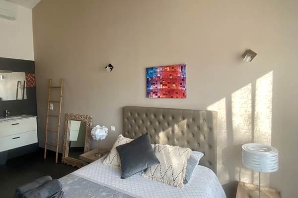 Chambre parentale et sa douche à l'italienne