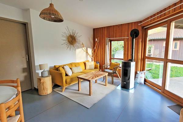 salon-chalet-soleil-poele-4