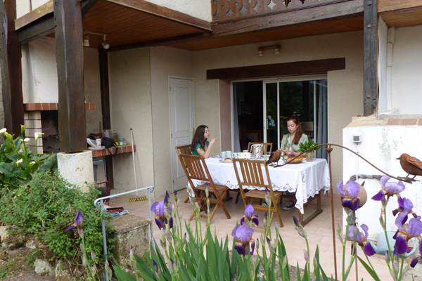 GÎTE-DE-LA-SAUVETAT-Terrasse