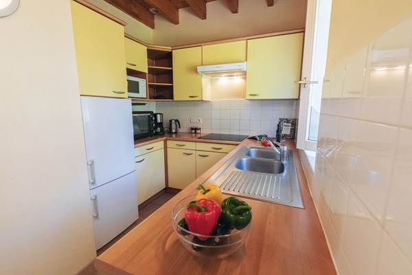 Gite-du-lain_lalisier_cuisine