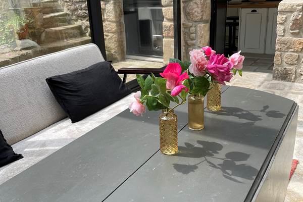 Belles de Bretagne - véranda côté cours