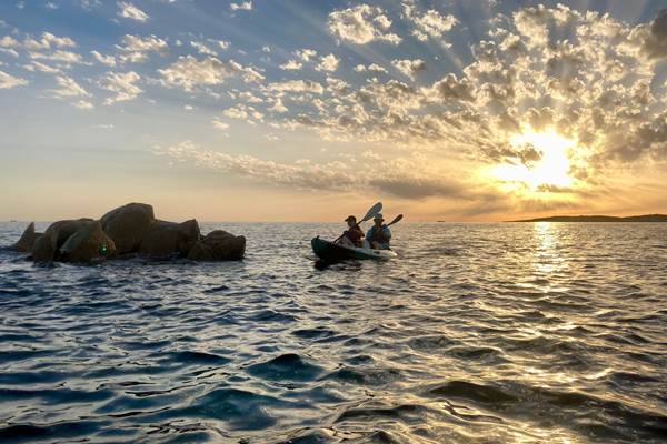 Abbartello canoe kayak Corse au coucher de soleil-photo-news