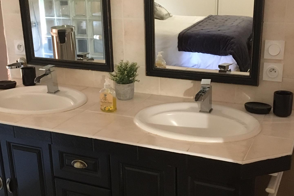 Salle de bain chambre 5