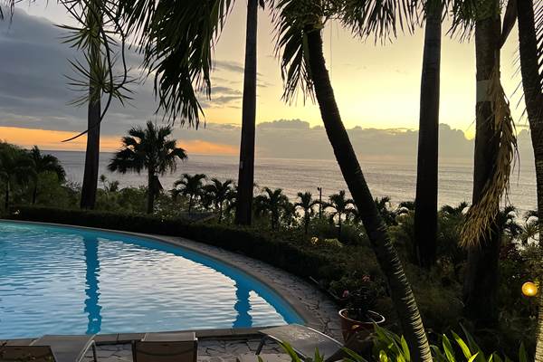 Coucher de soleil de la piscine