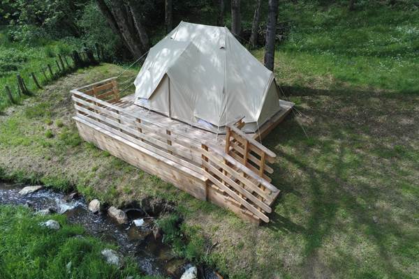 Pré des aux - tentes aménagées - Espace de pleine nature kabaneko.