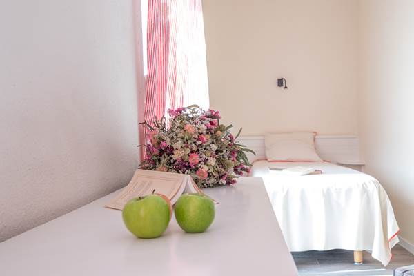 Chambre Grand Confort Triple - Hôtel Le Verdon *** à Gréoux-les-bains