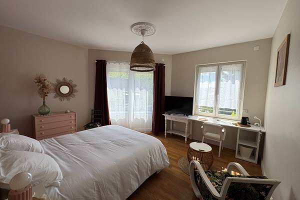 chambre parentale avec balcon
