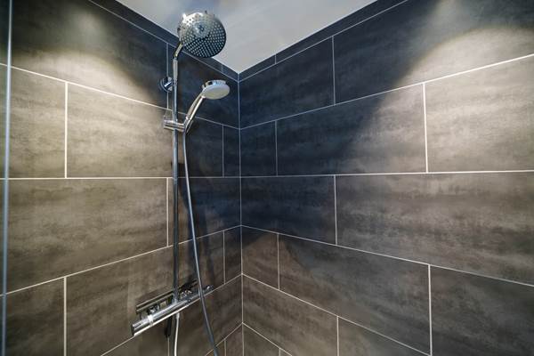 @DenisCloson espace Douche appartement ROPS