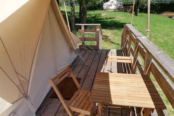 location 3 personnes dans un camping du parc des millevaches