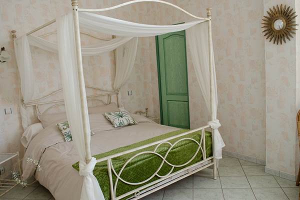 Lit chambre Fougères