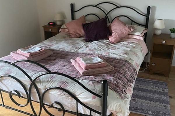 Double bedroom in Water Lilies