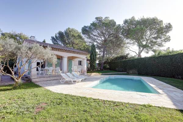 jardin et piscine