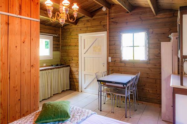 Intérieur, Twin Cabane'