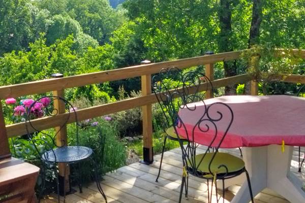 Notre terrasse pour se relaxer et déguster un rafraichissement