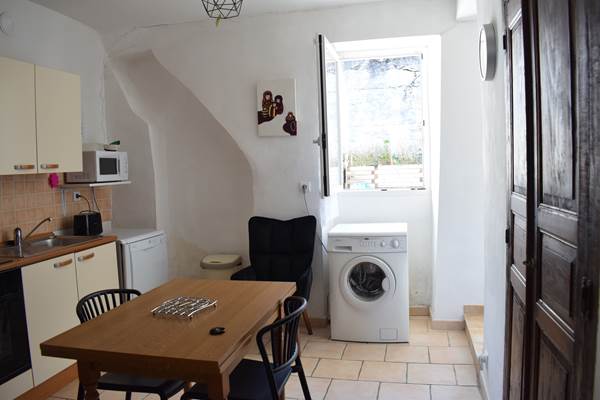 Les gîtes de Moussan - Montbrun Les Bains - cuisine gîte 1