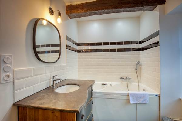 Belles de Bretagne-salle de bain balnéothérapie de charme